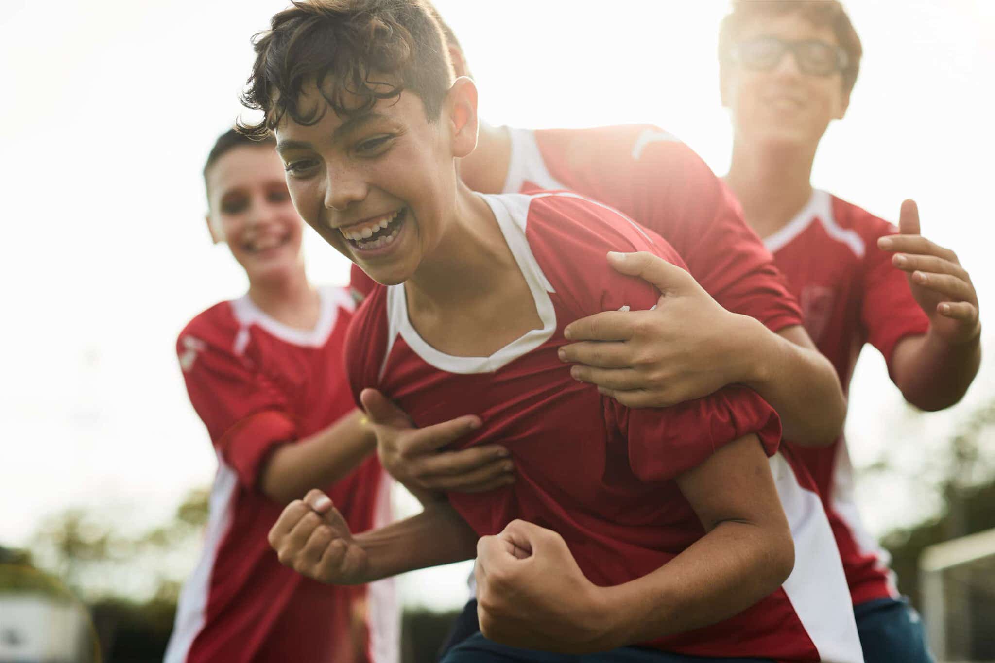 10 Signs that Your Child is Overheating During Sports